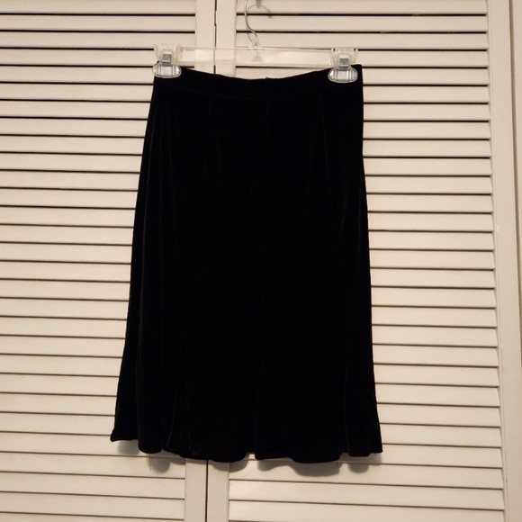 Dresses & Skirts - Chic Black A-Line Skirt